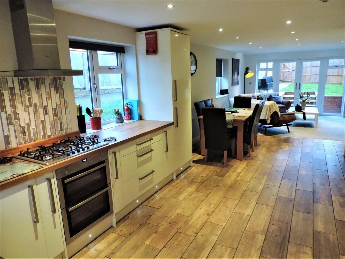 3 Bed Farnborough Air Accommodation Exterior foto